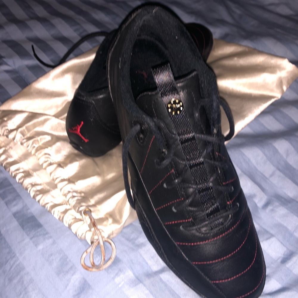 Jordan woman’s shoes also comes in white and Black